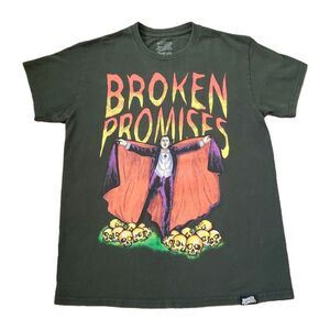 Broken Promises Dracula Love Sucks Size Medium Mens Green Double Side T-Shirt